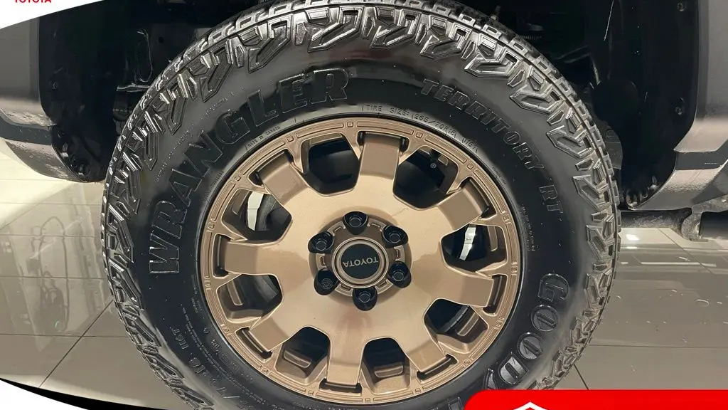 2025 Toyota Tacoma TRD Sport HV