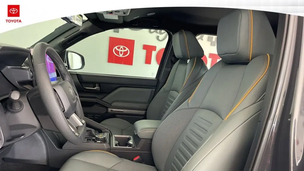 2025 Toyota Tacoma TRD Sport HV