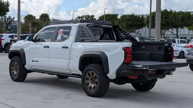 2025 Toyota Tacoma TRD Sport HV