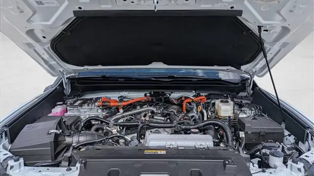 2025 Toyota Tacoma TRD Sport HV