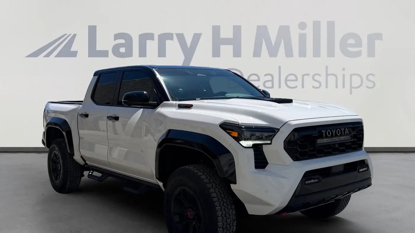 2025 Toyota Tacoma TRD Sport HV