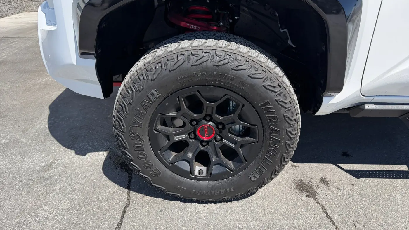 2025 Toyota Tacoma TRD Sport HV
