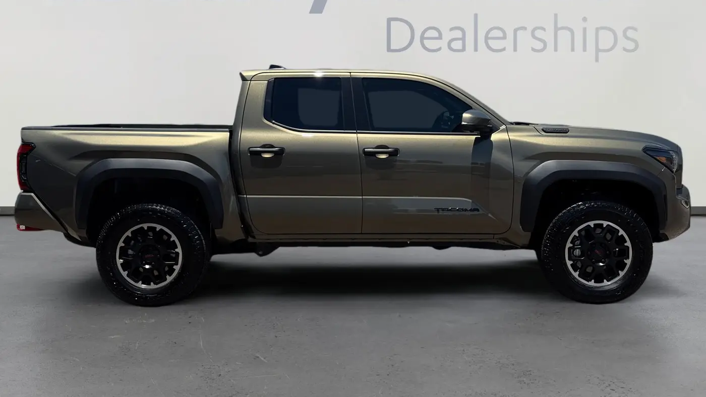2026 Toyota Tacoma TRD Sport HV
