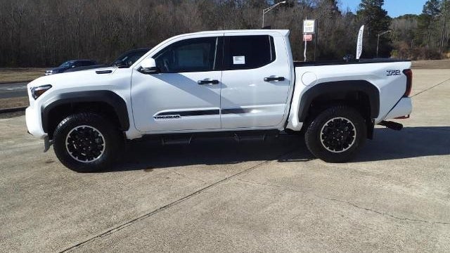 2024 Toyota Tacoma TRD Sport HV