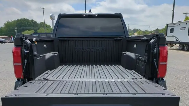 2025 Toyota Tacoma TRD Sport HV