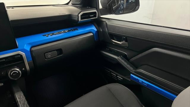 2025 Toyota Tacoma TRD Sport HV
