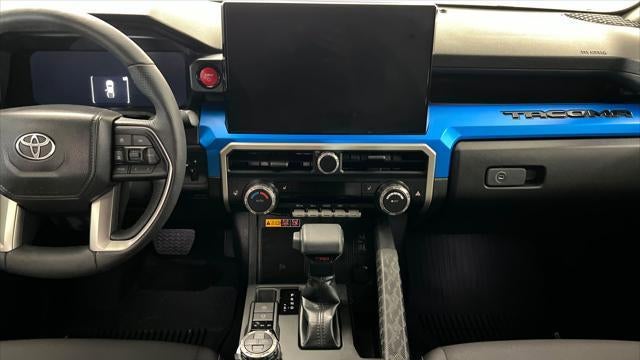2025 Toyota Tacoma TRD Sport HV