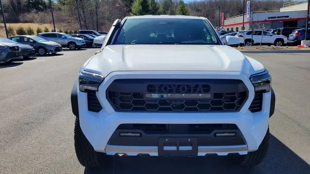 2025 Toyota Tacoma TRD Sport HV