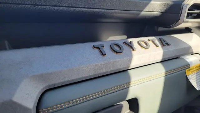 2025 Toyota Tacoma TRD Sport HV