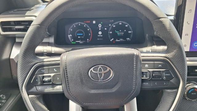 2025 Toyota Tacoma TRD Sport HV