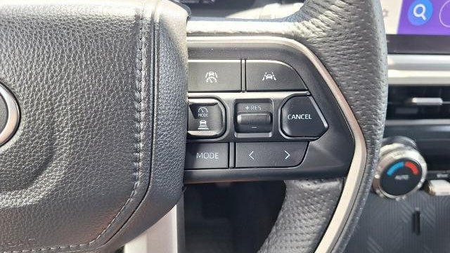 2025 Toyota Tacoma TRD Sport HV