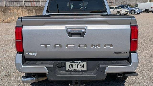 2025 Toyota Tacoma TRD Sport HV