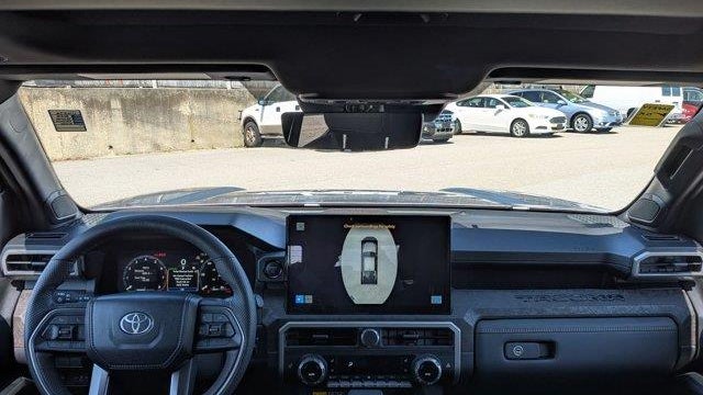 2025 Toyota Tacoma TRD Sport HV