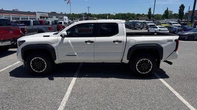 2024 Toyota Tacoma TRD Sport HV