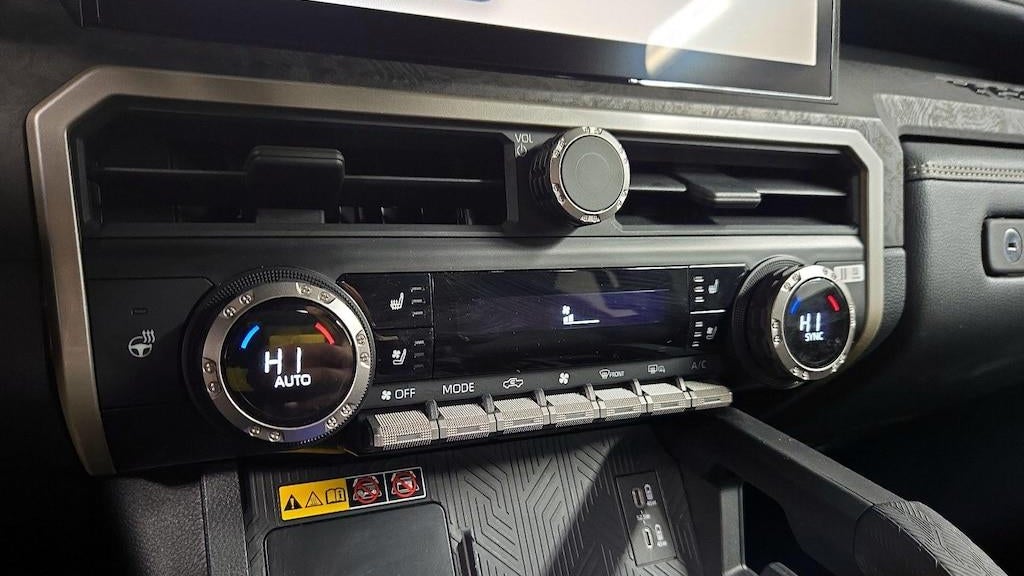 2024 Toyota Tacoma TRD Sport HV