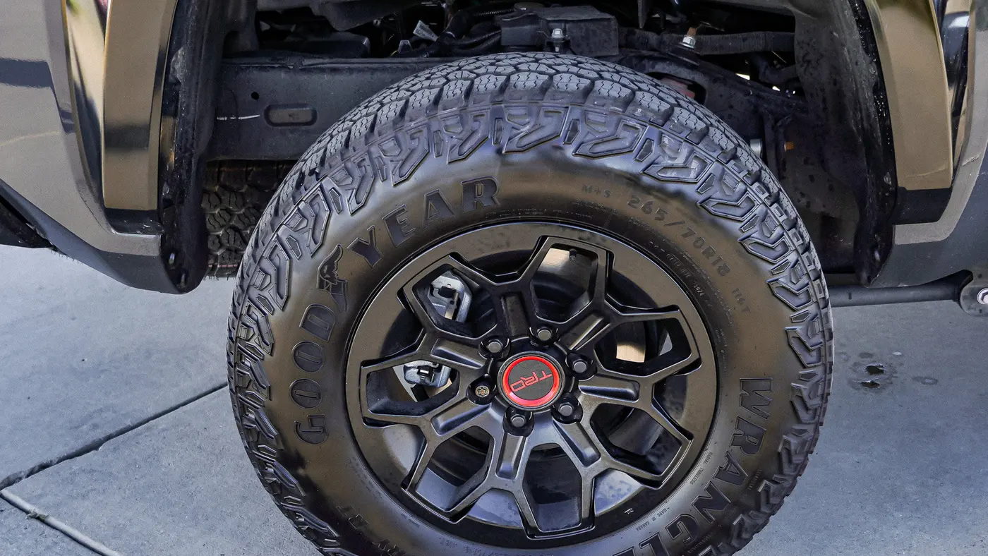 2025 Toyota Tacoma TRD Off-Road HV