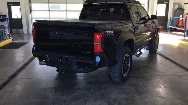 2025 Toyota Tacoma TRD Sport HV