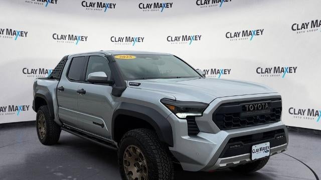 2025 Toyota Tacoma TRD Sport HV