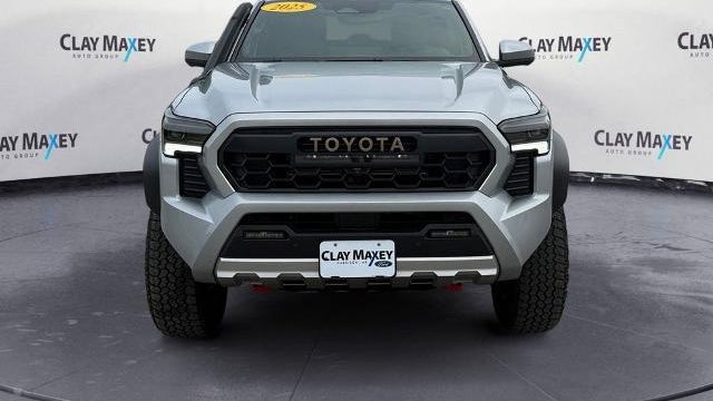 2025 Toyota Tacoma TRD Sport HV