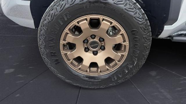 2025 Toyota Tacoma TRD Sport HV