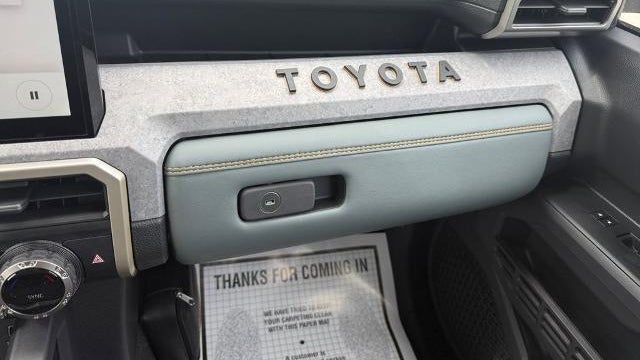 2025 Toyota Tacoma TRD Sport HV