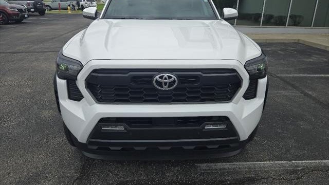 2025 Toyota Tacoma TRD Sport HV