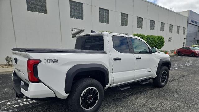 2025 Toyota Tacoma TRD Sport HV