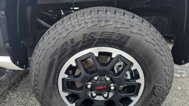 2025 Toyota Tacoma TRD Sport HV