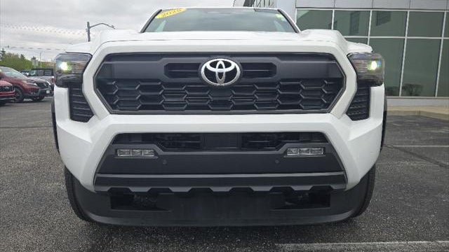 2025 Toyota Tacoma TRD Sport HV