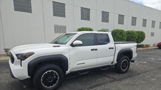 2025 Toyota Tacoma TRD Sport HV