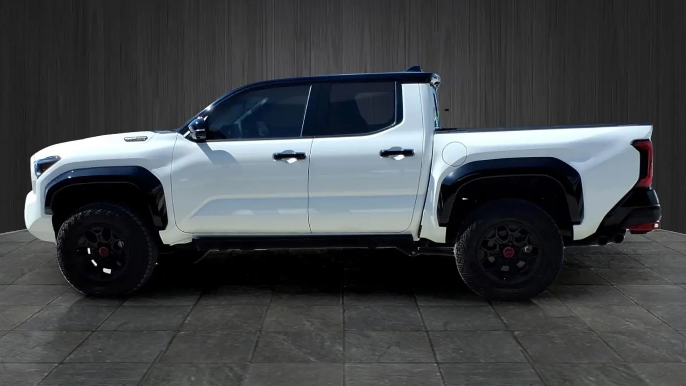 2026 Toyota Tacoma TRD Sport HV