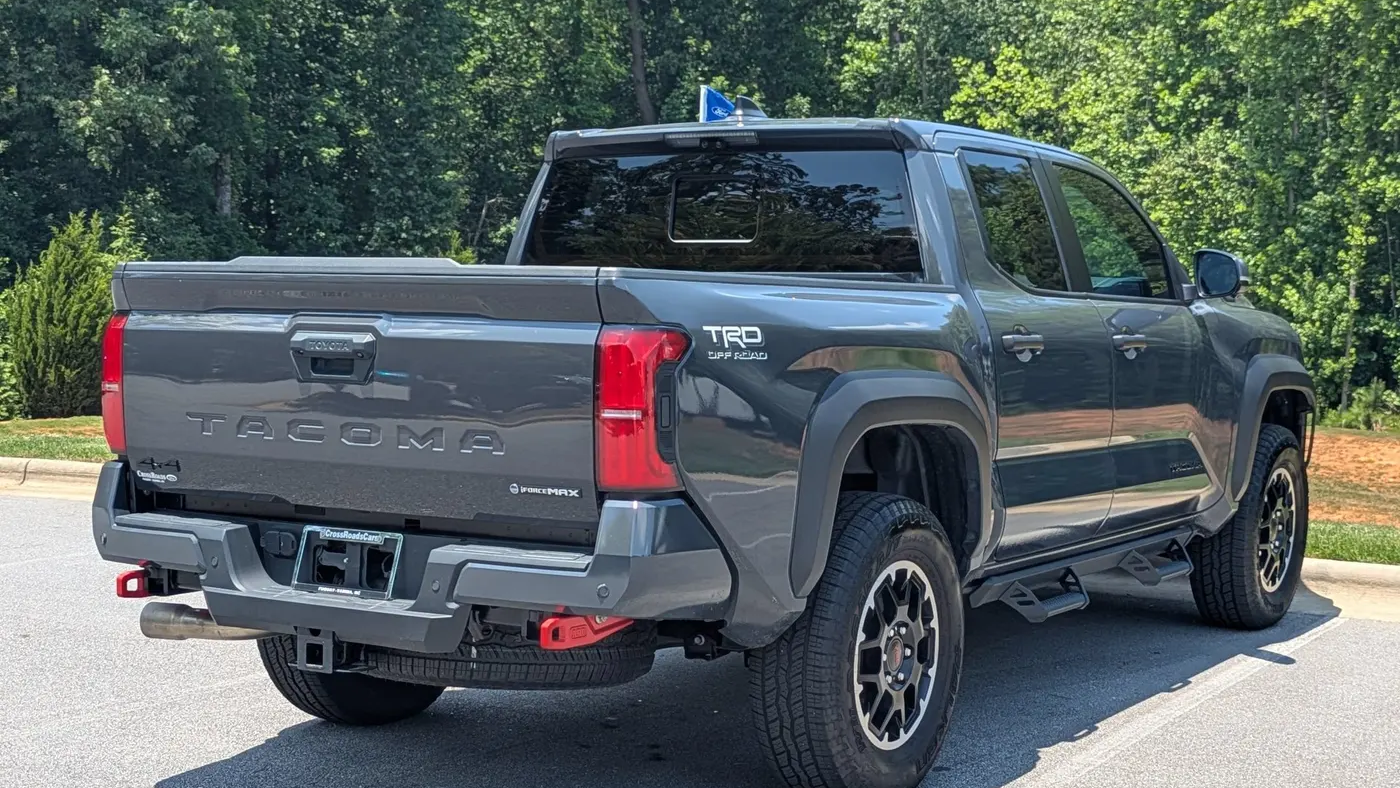 2025 Toyota Tacoma TRD Off-Road HV