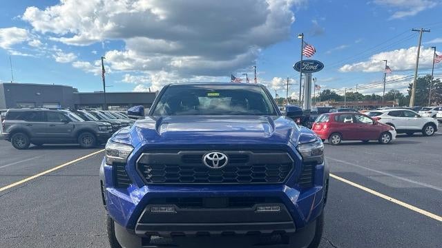 2025 Toyota Tacoma Trailhunter HV