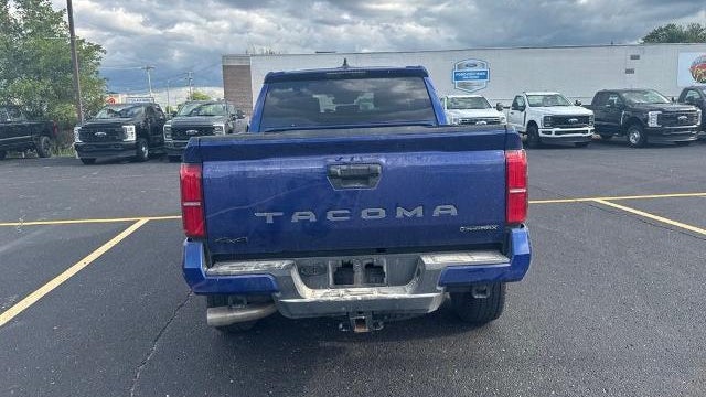 2025 Toyota Tacoma Trailhunter HV