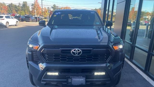 2024 Toyota Tacoma Limited HV