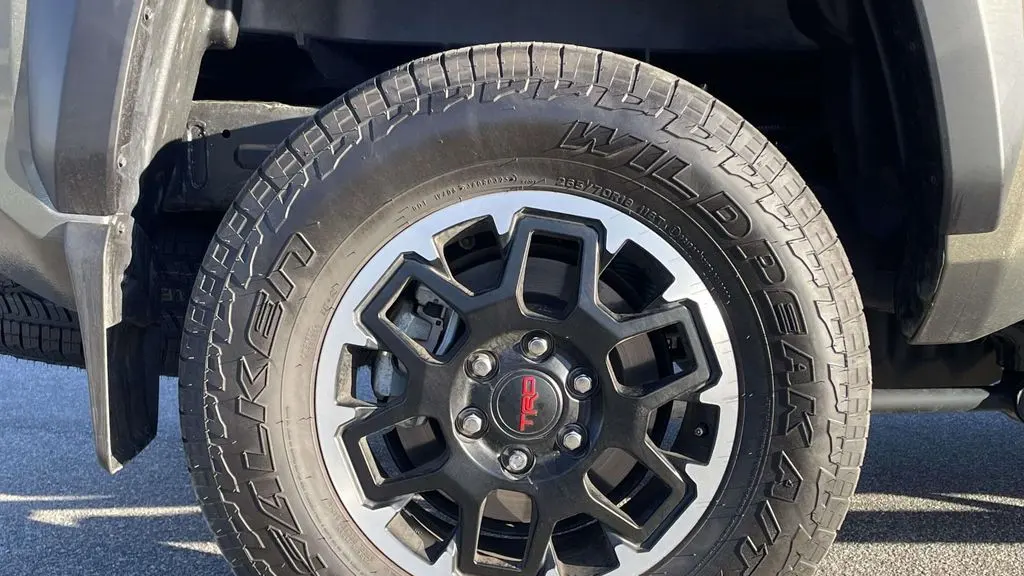 2025 Toyota Tacoma Trailhunter HV