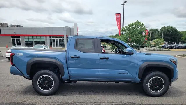 2026 Toyota Tacoma TRD Sport HV