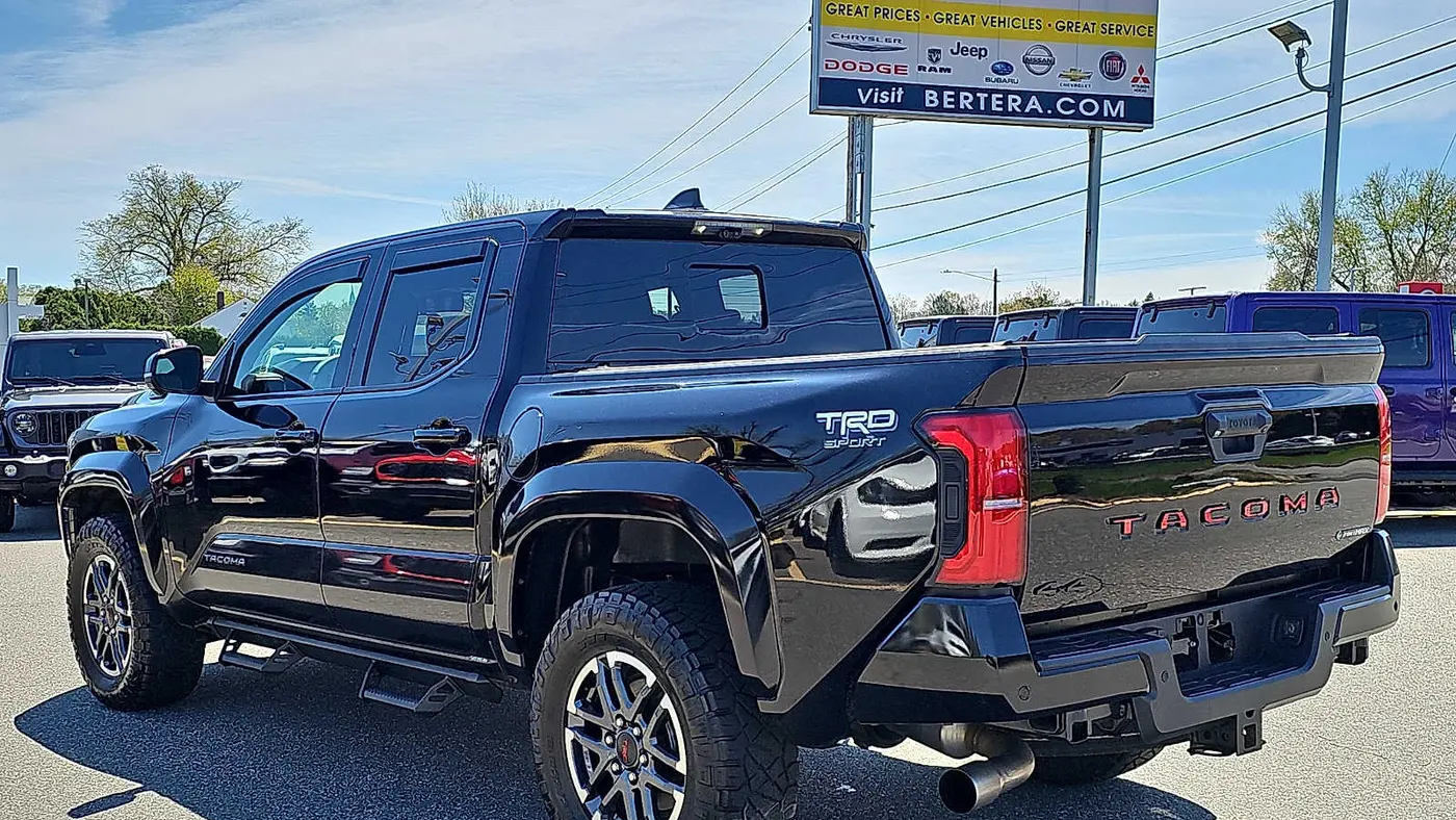 2025 Toyota Tacoma Trailhunter HV