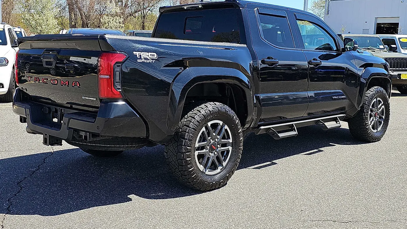 2025 Toyota Tacoma Trailhunter HV