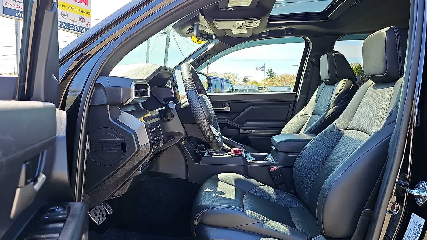2025 Toyota Tacoma Trailhunter HV