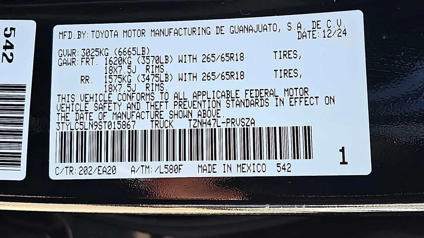 2025 Toyota Tacoma Trailhunter HV