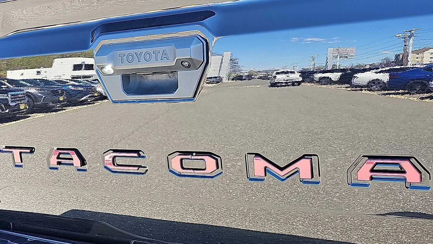 2025 Toyota Tacoma Trailhunter HV