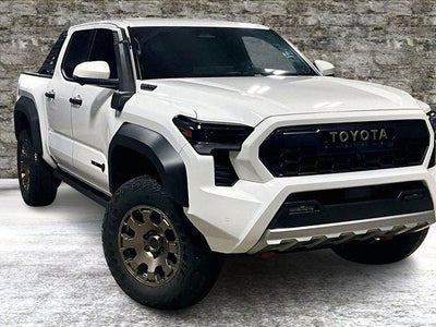 2025 Toyota Tacoma 4X4 TRD Sport HV 4DR Double Cab 5.0 FT SB