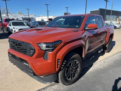2025 Toyota Tacoma 4X4 Trailhunter HV 4DR Double Cab 5.0 FT SB