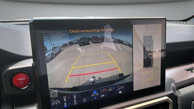 2025 Toyota Tacoma TRD Sport HV