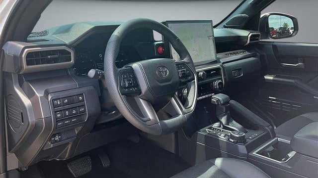 2025 Toyota Tacoma TRD Sport HV