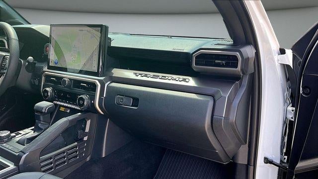 2025 Toyota Tacoma TRD Sport HV