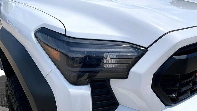 2025 Toyota Tacoma TRD Sport HV