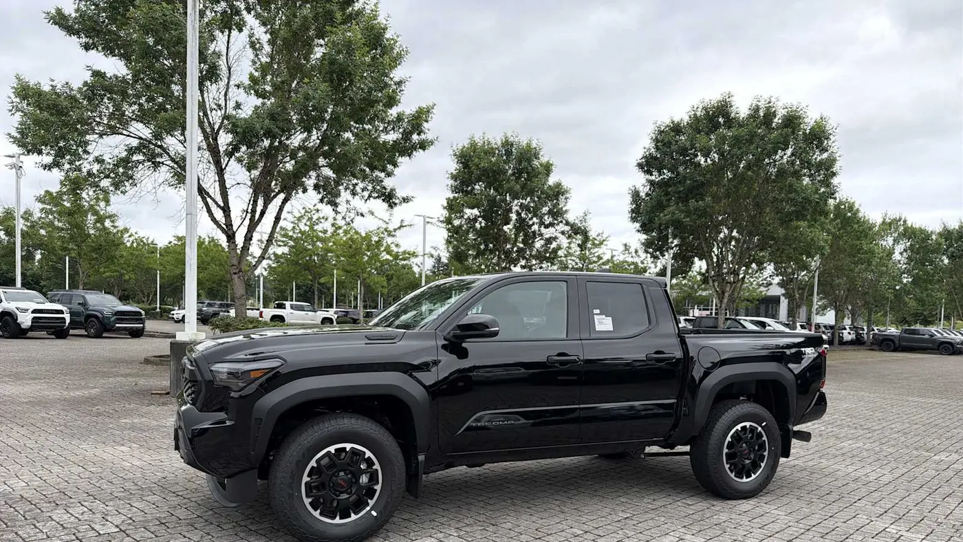 2026 Toyota Tacoma Limited HV