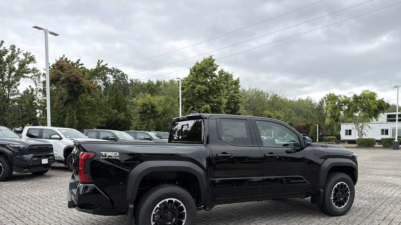 2026 Toyota Tacoma Limited HV